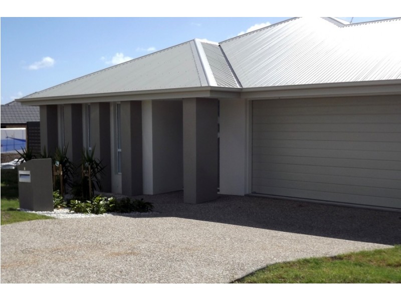 8 Pisces Court, Coomera QLD 4209