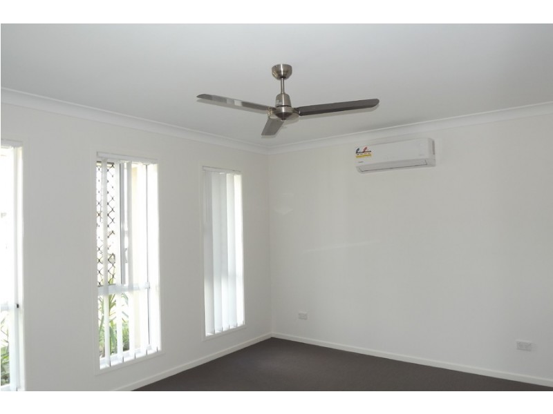 8 Pisces Court, Coomera QLD 4209