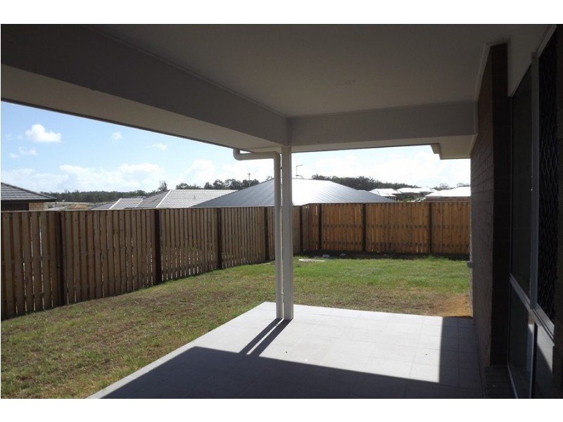 8 Pisces Court, Coomera QLD 4209