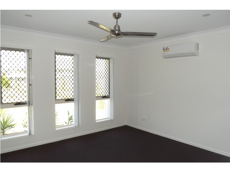 27 Gemini Circuit, Coomera QLD 4209