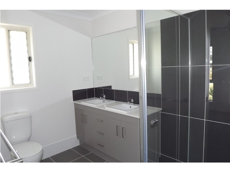 27 Gemini Circuit, Coomera QLD 4209