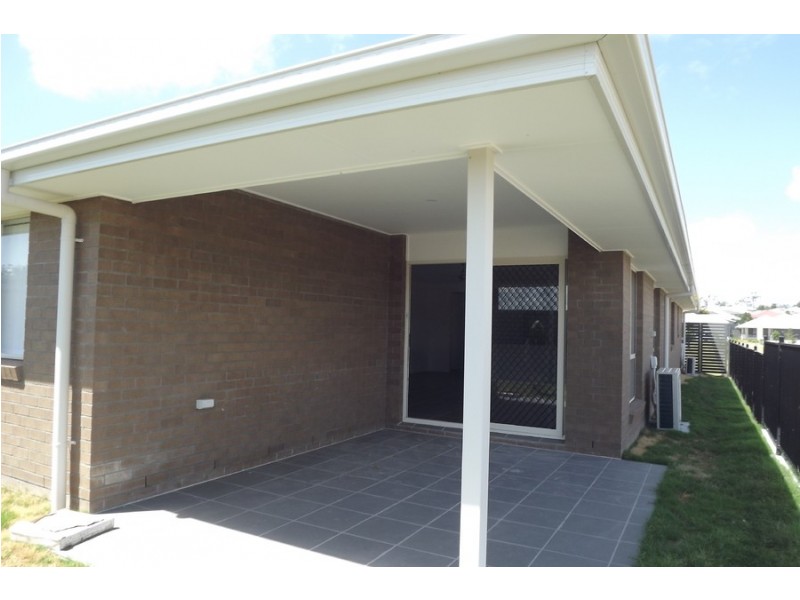 27 Gemini Circuit, Coomera QLD 4209