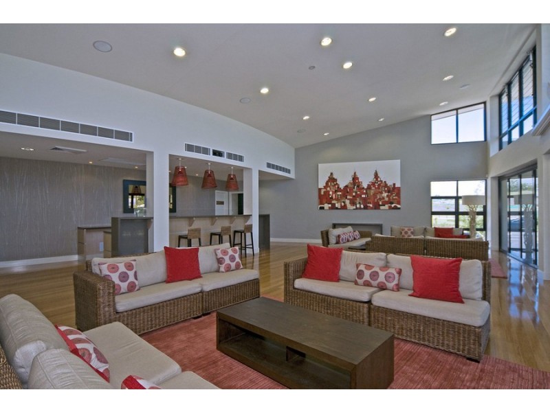 6 Tribulation Crescent, Coomera QLD 4209