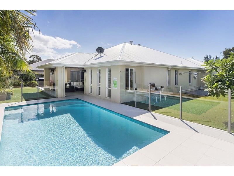 3 Slipstream Road, Coomera Waters QLD 4209