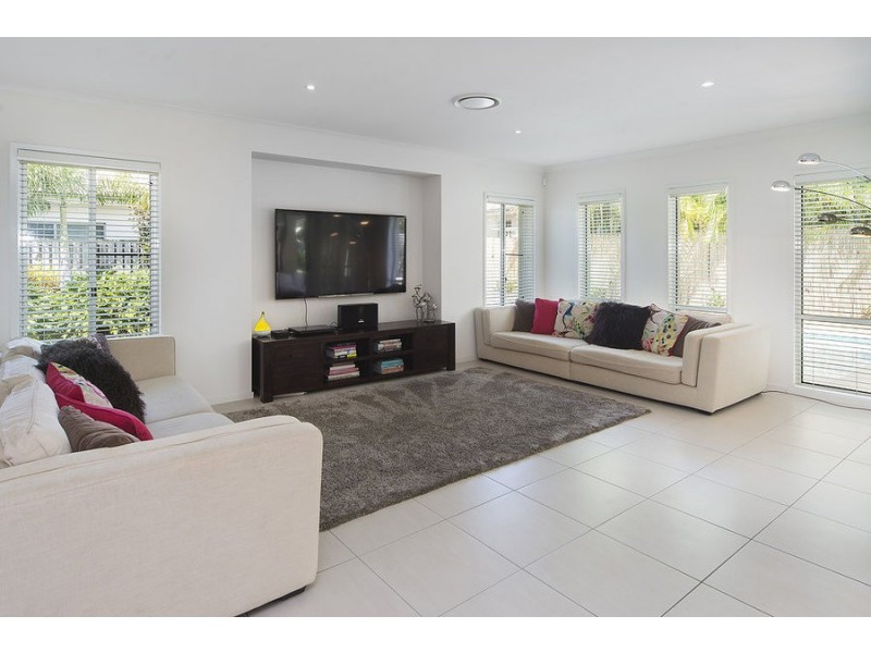 3 Slipstream Road, Coomera Waters QLD 4209