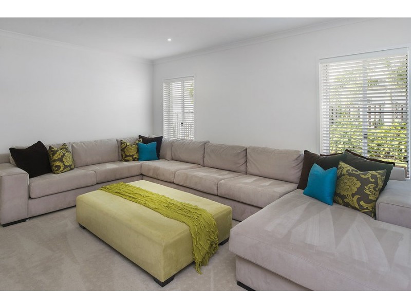 3 Slipstream Road, Coomera Waters QLD 4209