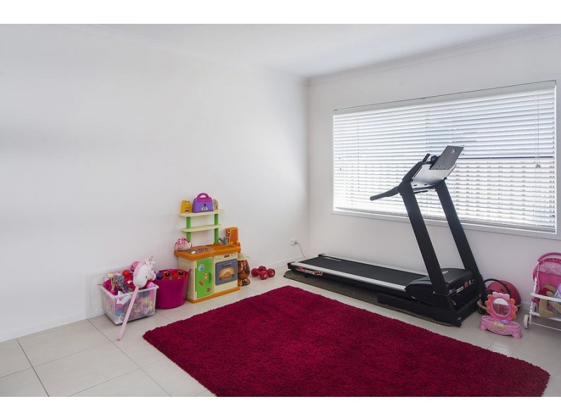 3 Slipstream Road, Coomera Waters QLD 4209