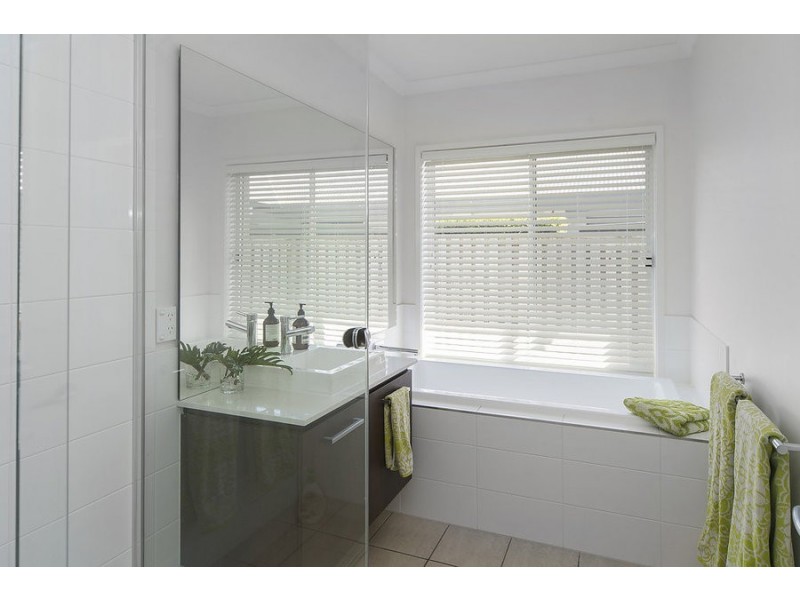 3 Slipstream Road, Coomera Waters QLD 4209