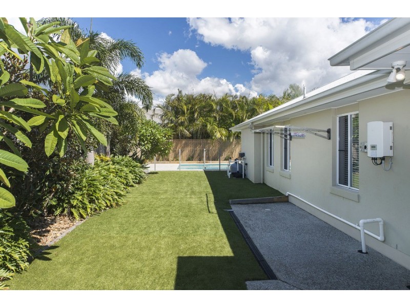 3 Slipstream Road, Coomera Waters QLD 4209