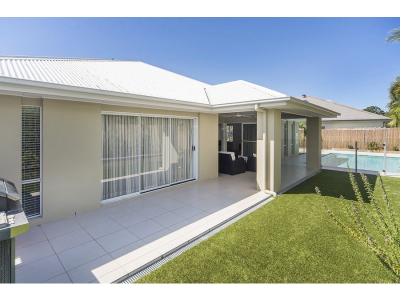 3 Slipstream Road, Coomera Waters QLD 4209
