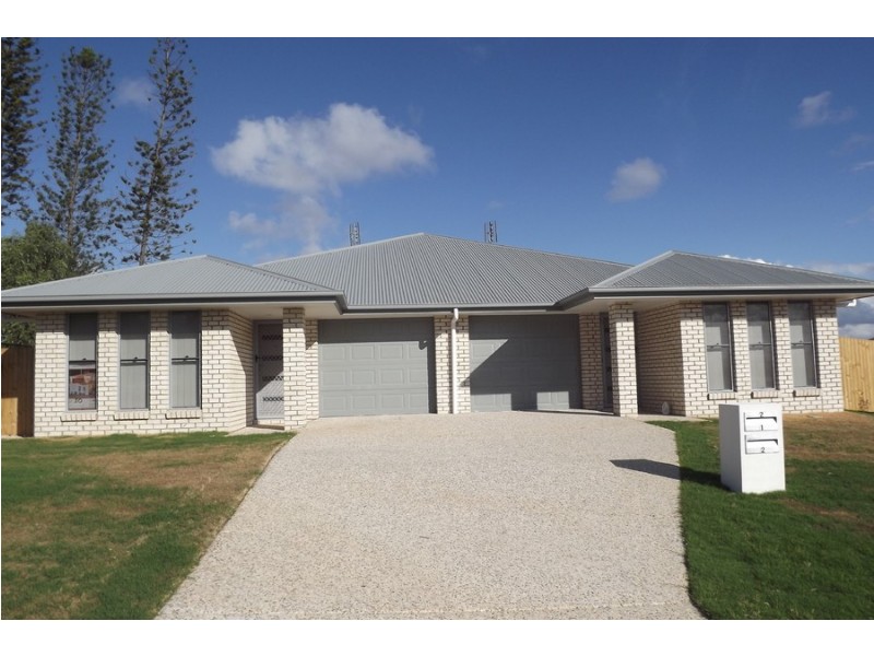 1/2 Steven Crescent, Pimpama QLD 4209