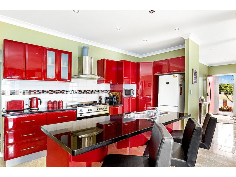 8 Infinity Court, Coomera Waters QLD 4209