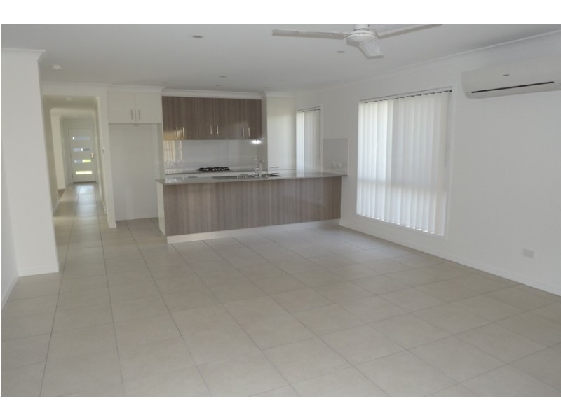 69 Milbrook Crescent, Pimpama QLD 4209
