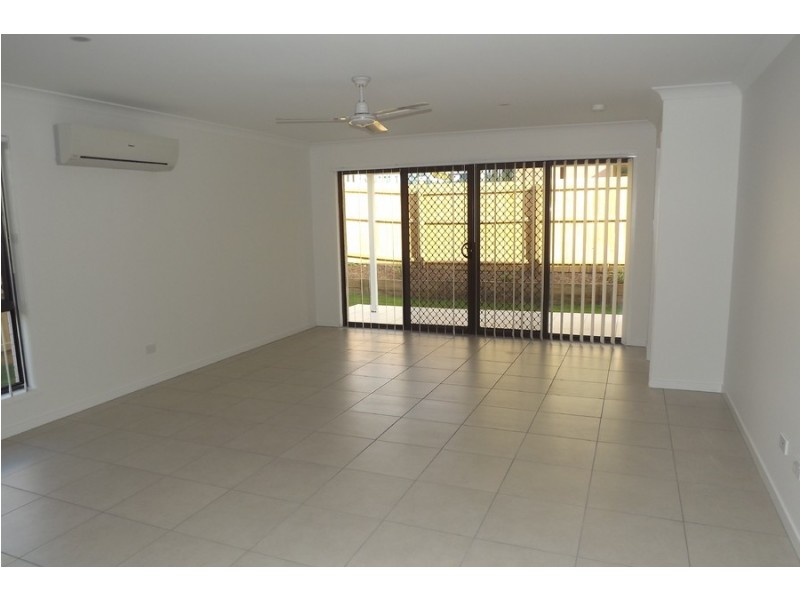 69 Milbrook Crescent, Pimpama QLD 4209