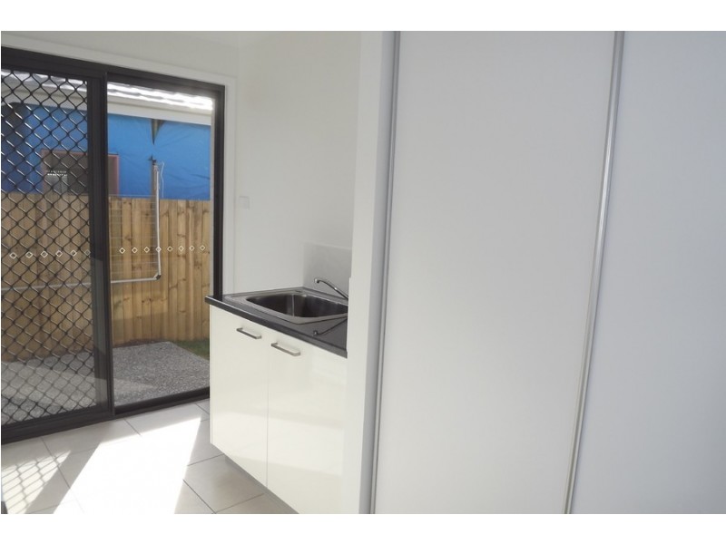 69 Milbrook Crescent, Pimpama QLD 4209