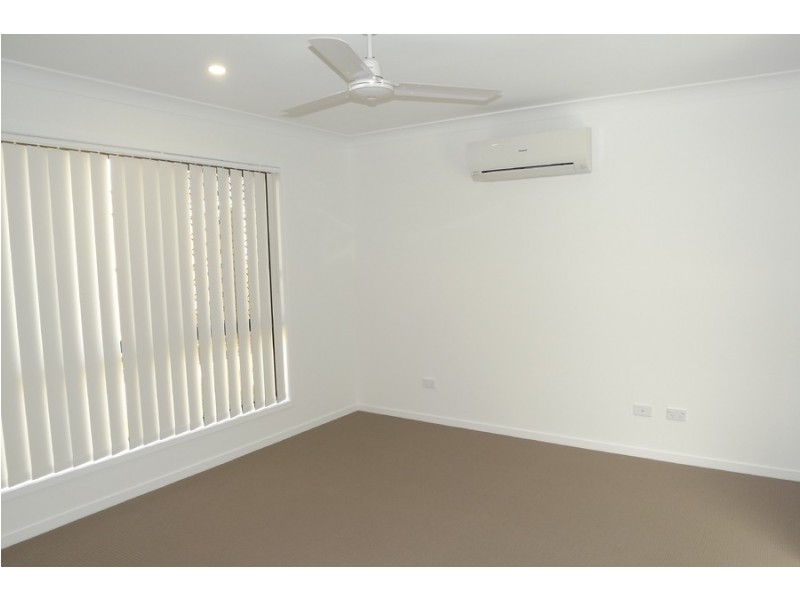 69 Milbrook Crescent, Pimpama QLD 4209