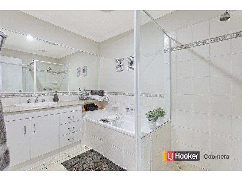 22 Billinghurst Crescent, Upper Coomera QLD 4209