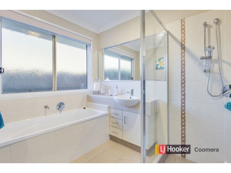 27 Greenleaf Street, Upper Coomera QLD 4209