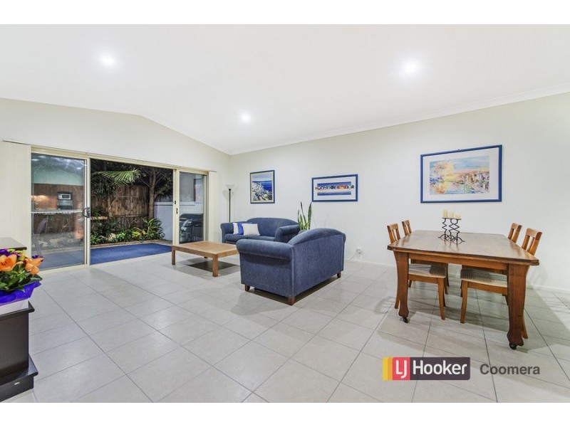 1/60 Freestone Drive, Upper Coomera QLD 4209