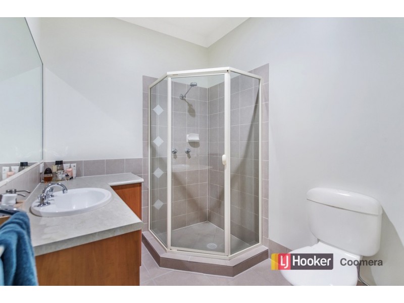 1/60 Freestone Drive, Upper Coomera QLD 4209