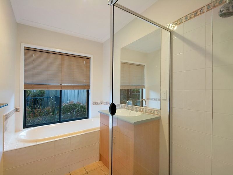 32 Stanfield Drive, Upper Coomera QLD 4209