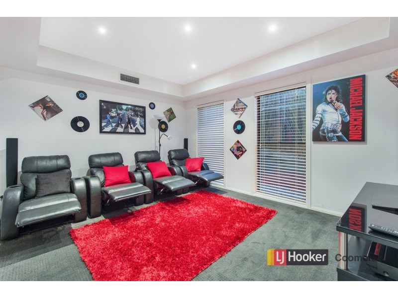 9 Serenade Drive, Coomera Waters QLD 4209