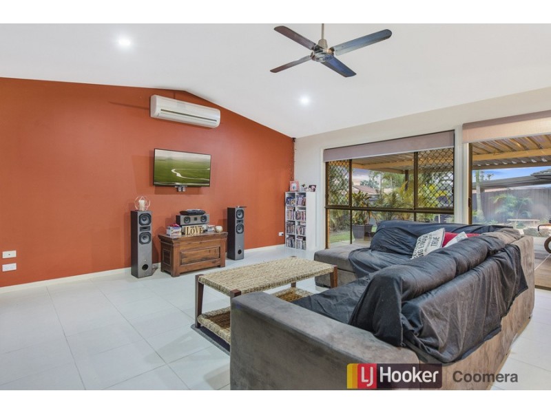 6 Meadow Way, Upper Coomera QLD 4209
