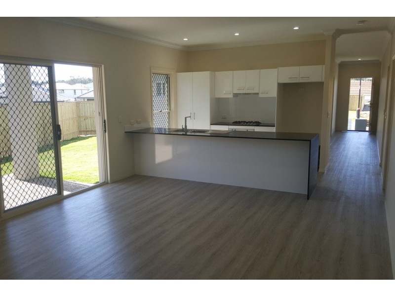 12 Fullbrook Street, Pimpama QLD 4209