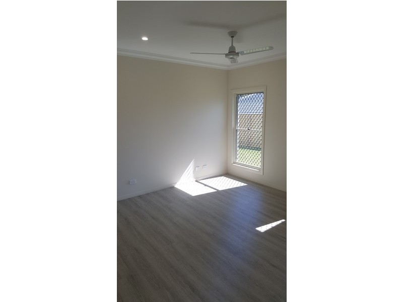 12 Fullbrook Street, Pimpama QLD 4209