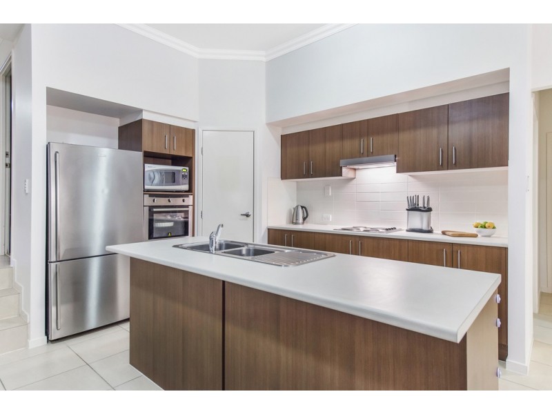 2 Bakara Lane, Upper Coomera QLD 4209