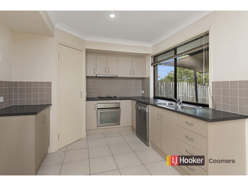 7 Burr Court, Pacific Pines QLD 4211