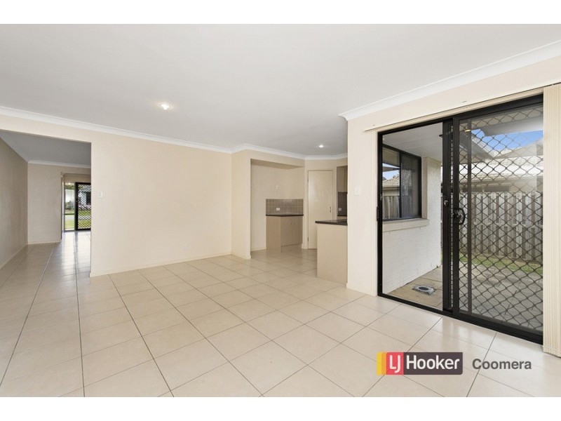 7 Burr Court, Pacific Pines QLD 4211