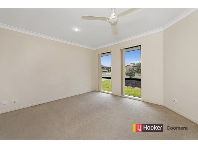 7 Burr Court, Pacific Pines QLD 4211