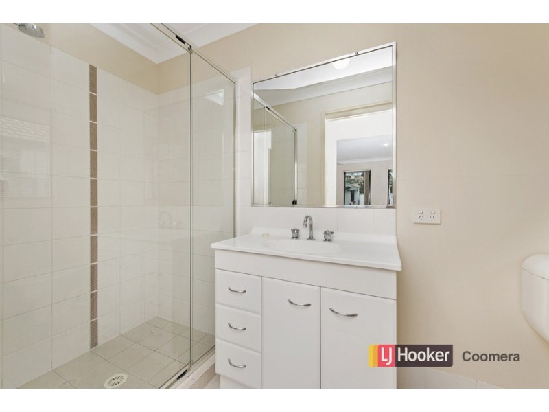 7 Burr Court, Pacific Pines QLD 4211