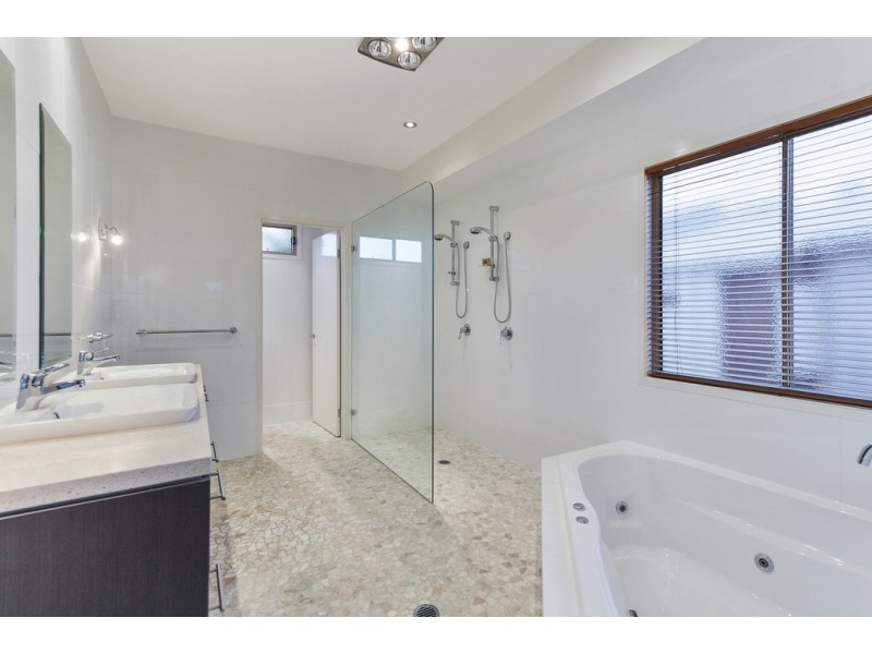 9 Village High Crescent, Coomera Waters QLD 4209