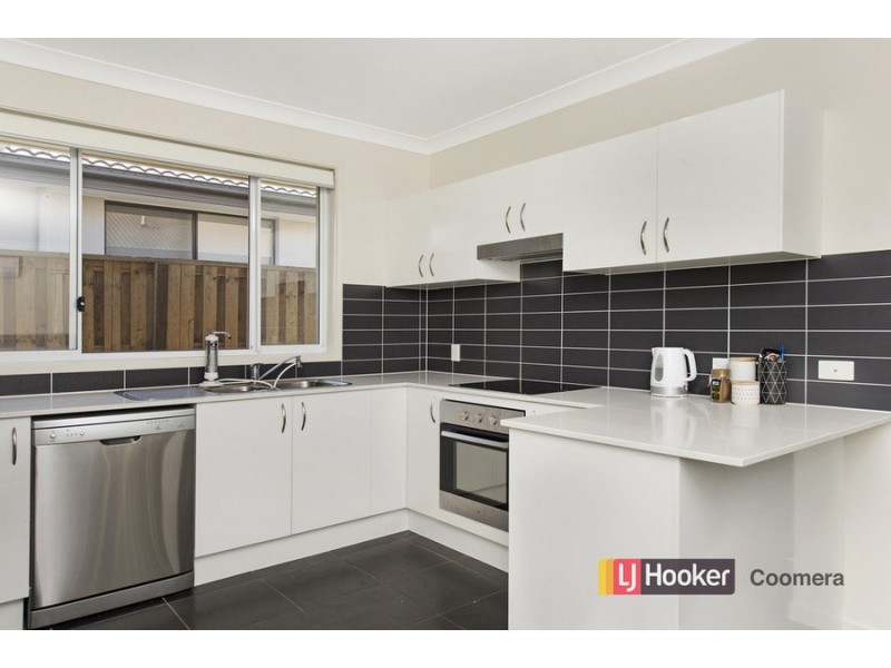 12 Danbulla Street, Pimpama QLD 4209