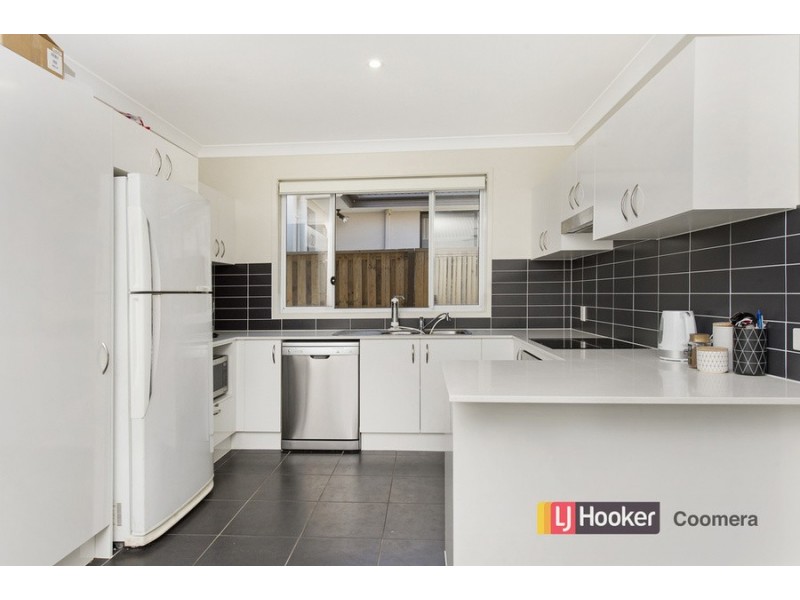 12 Danbulla Street, Pimpama QLD 4209