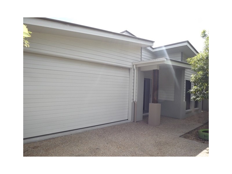 12 Paradise Drive, Coomera QLD 4209