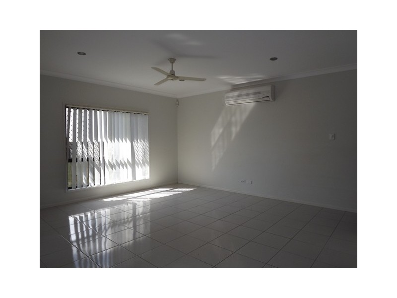 12 Paradise Drive, Coomera QLD 4209