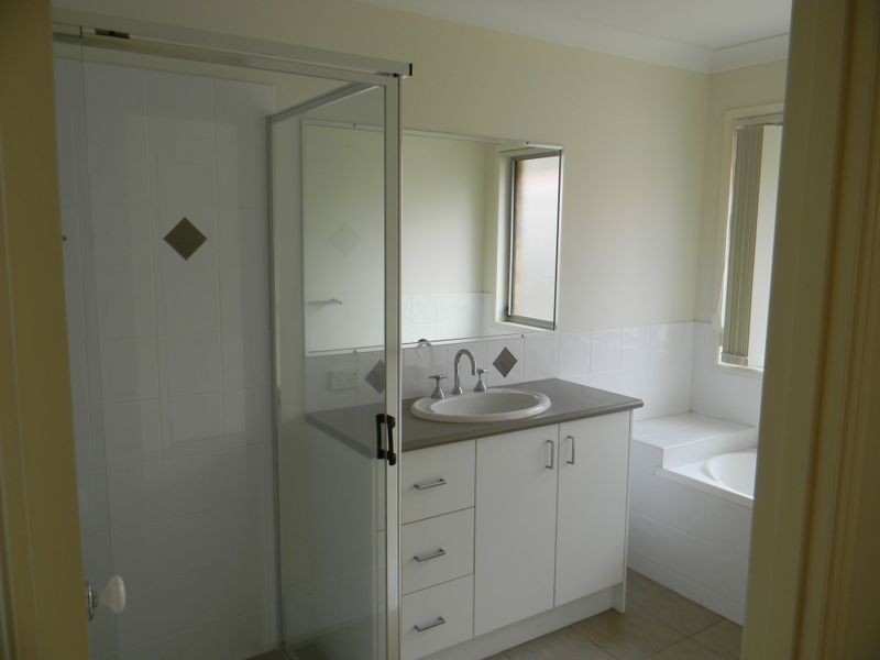 15 Glenridge Street, Upper Coomera QLD 4209