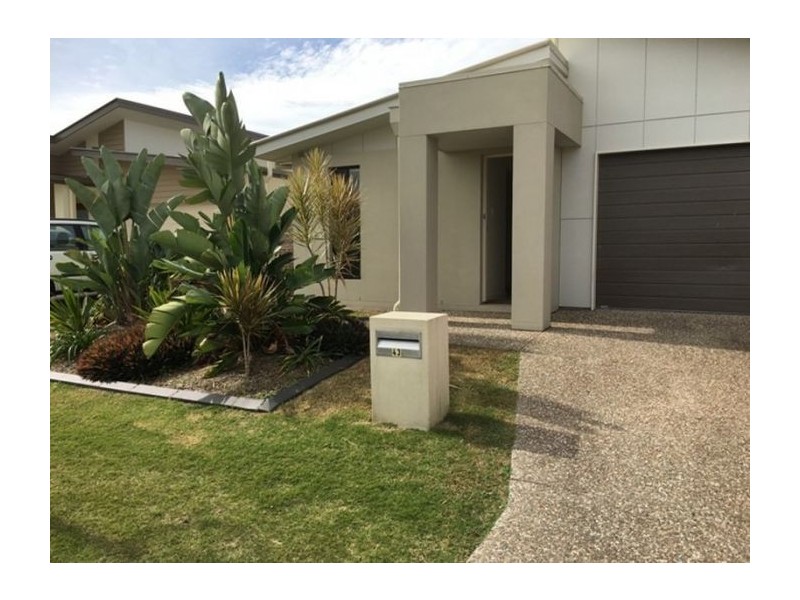 43 Azure Way, Hope Island QLD 4212