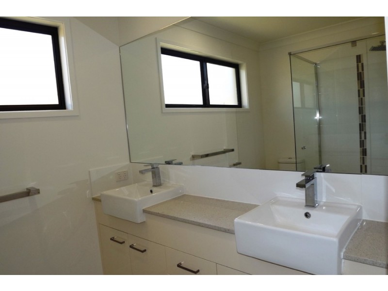 6 Fannon Court, Pimpama QLD 4209