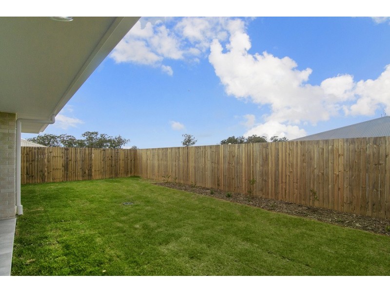 9 Crinum Circuit, Coomera QLD 4209