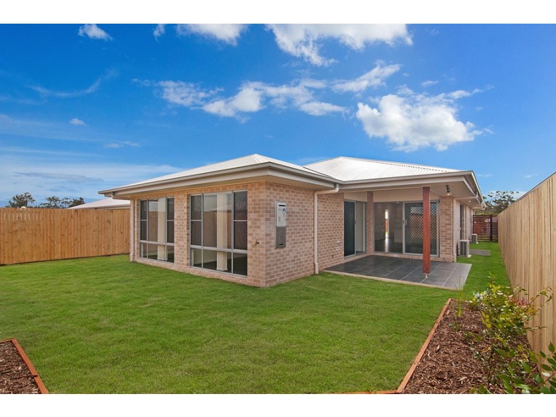 7 Crinum Circuit, Coomera QLD 4209