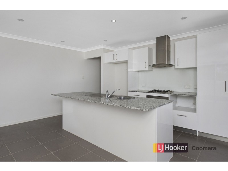 24 Winchester Crescent, Pimpama QLD 4209
