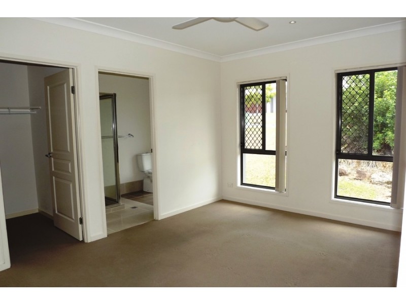 32 Dayflower Street, Upper Coomera QLD 4209