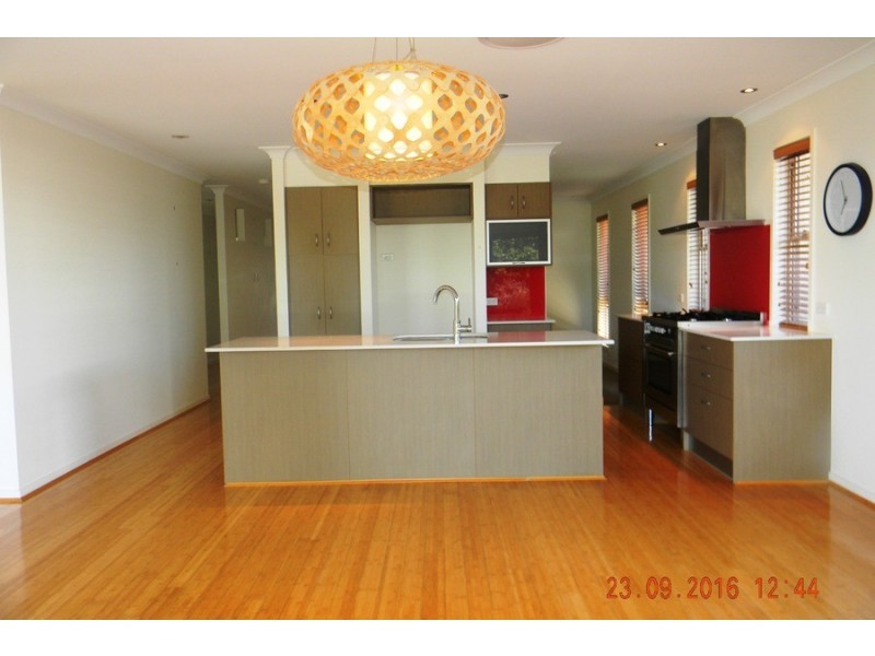 18 Conestoga Way, Upper Coomera QLD 4209