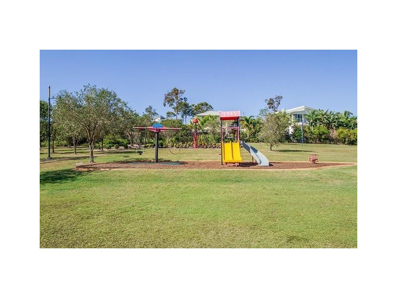 4 Seabird Lane, Coomera Waters QLD 4209