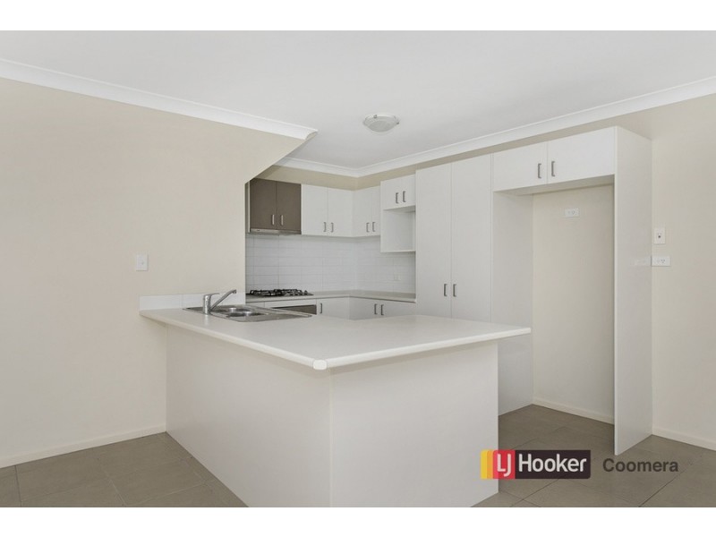 2/57 Lisa Crescent, Coomera QLD 4209