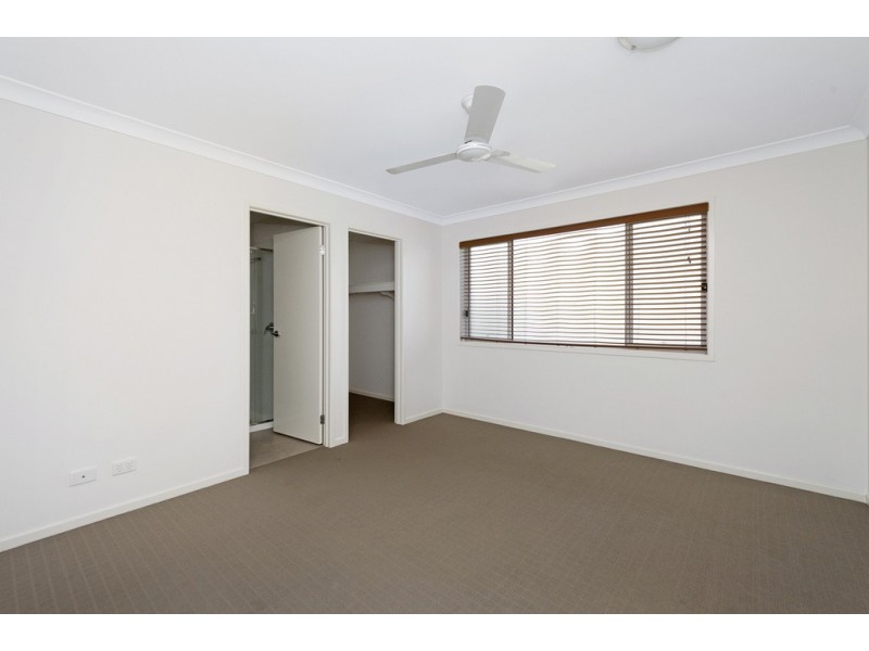 4/22 Christine Drive, Coomera QLD 4209